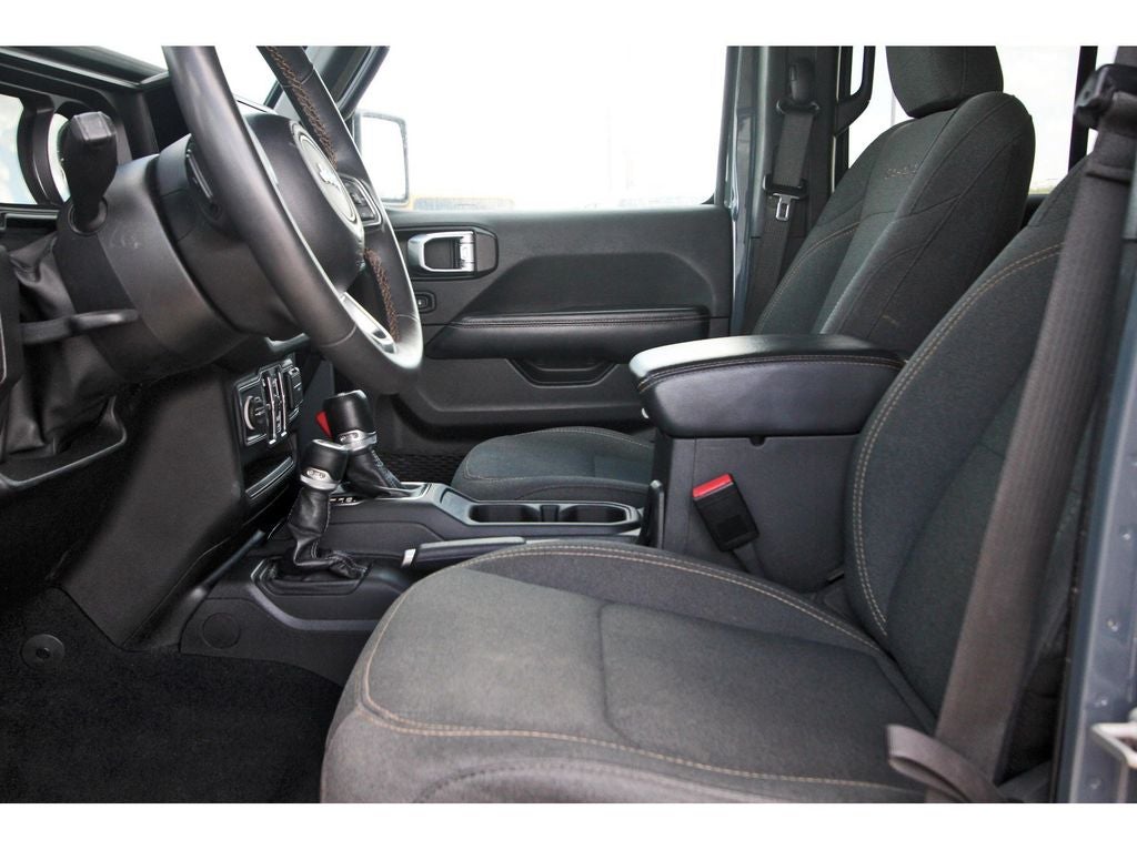 2024 Jeep Wrangler Sahara HARD TOP