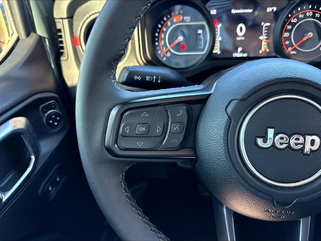 2026 Jeep Wrangler Rubicon Black 3–Piece Hard Top