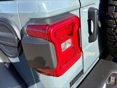 2026 Jeep Wrangler Rubicon Black 3–Piece Hard Top