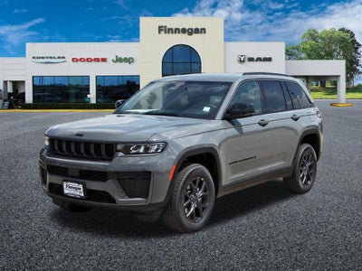 2027 Jeep Grand Cherokee Laredo Altitude