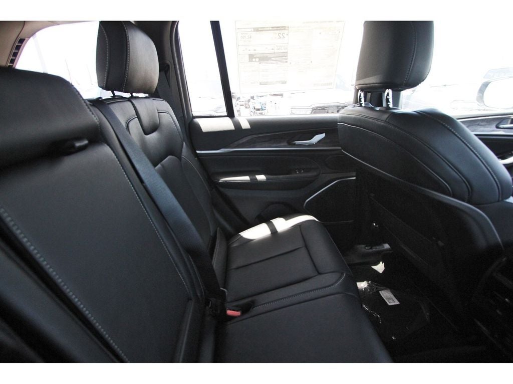 2026 Jeep Grand Cherokee GRAND CHEROKEE LIMITED RESERVE 4X4
