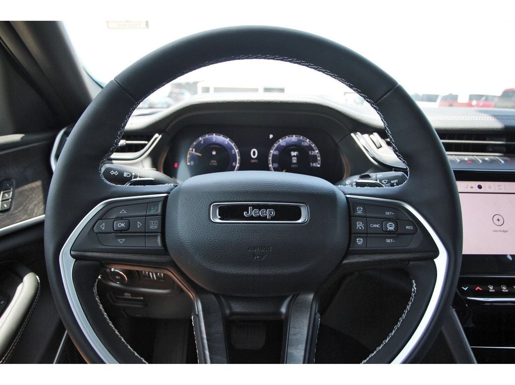 2026 Jeep Grand Cherokee GRAND CHEROKEE LIMITED RESERVE 4X4