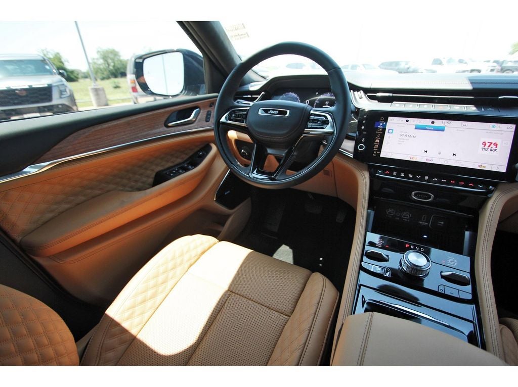 2026 Jeep Grand Cherokee GRAND CHEROKEE SUMMIT 4X4