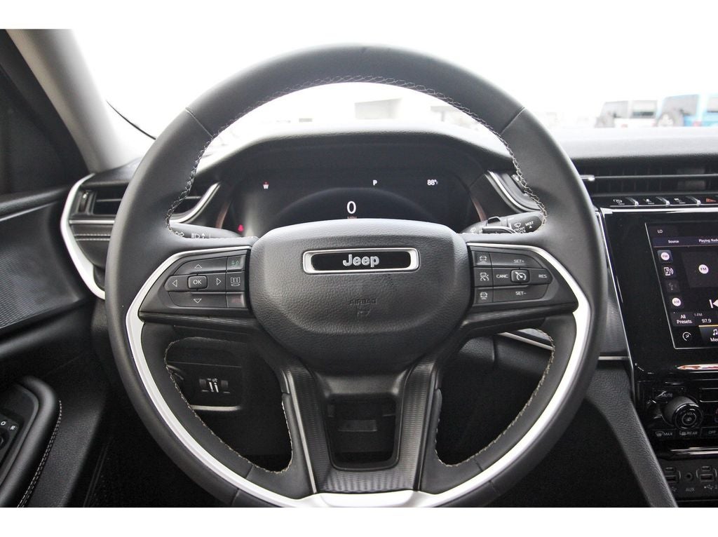 2023 Jeep Grand Cherokee L Laredo