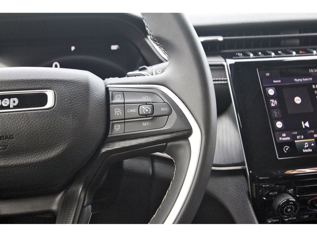 2023 Jeep Grand Cherokee L Laredo