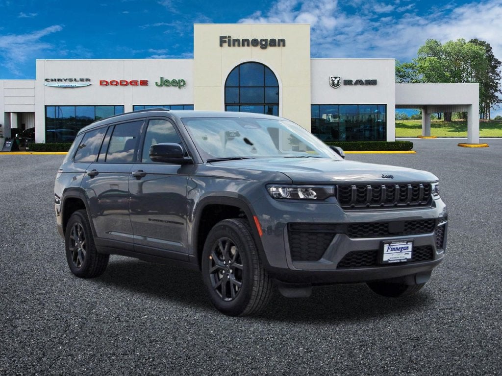 2027 Jeep Grand Cherokee Laredo Altitude