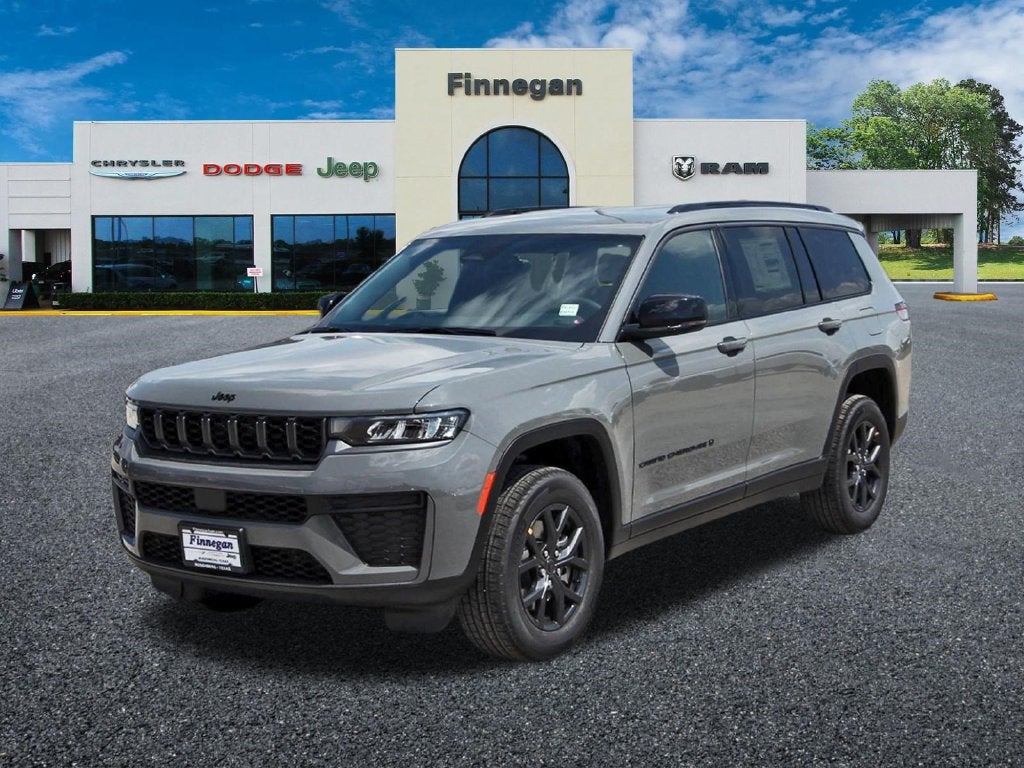 2027 Jeep Grand Cherokee Laredo Altitude