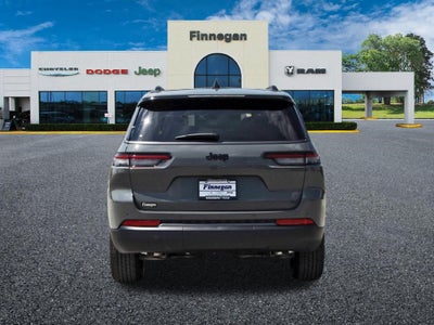 2027 Jeep Grand Cherokee Laredo Altitude