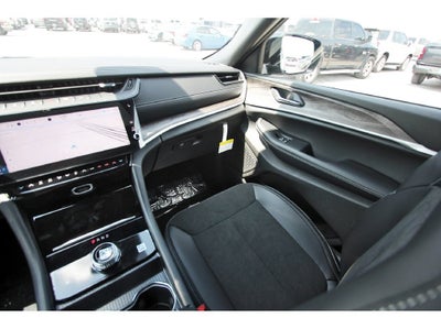 2027 Jeep Grand Cherokee Laredo Altitude
