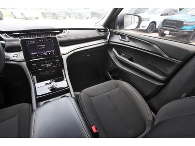 2026 Jeep Grand Cherokee GRAND CHEROKEE L LAREDO X 4X4