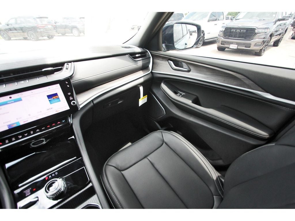 2026 Jeep Grand Cherokee GRAND CHEROKEE L LIMITED RESERVE 4X4