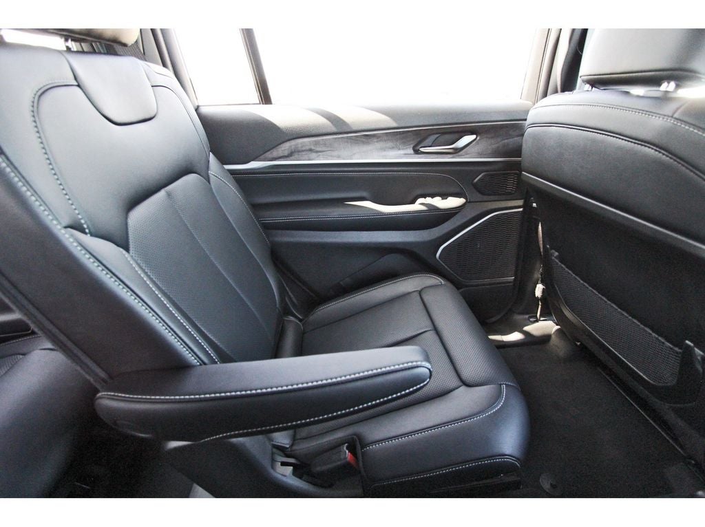 2026 Jeep Grand Cherokee GRAND CHEROKEE L LIMITED RESERVE 4X4