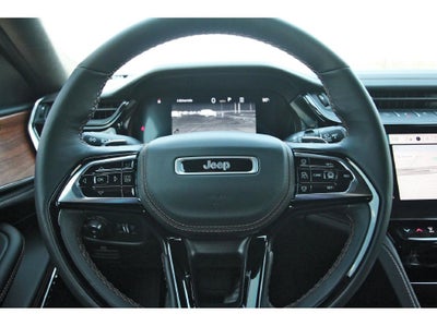 2027 Jeep Grand Cherokee Summit