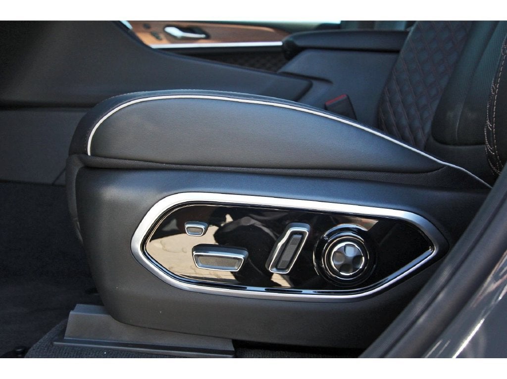 2027 Jeep Grand Cherokee Summit