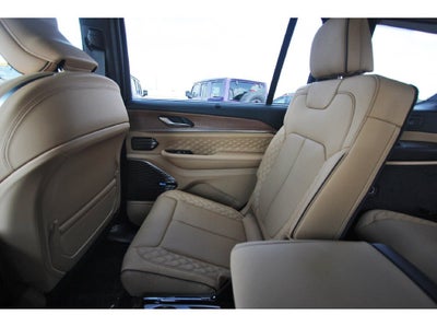 2027 Jeep Grand Cherokee Summit