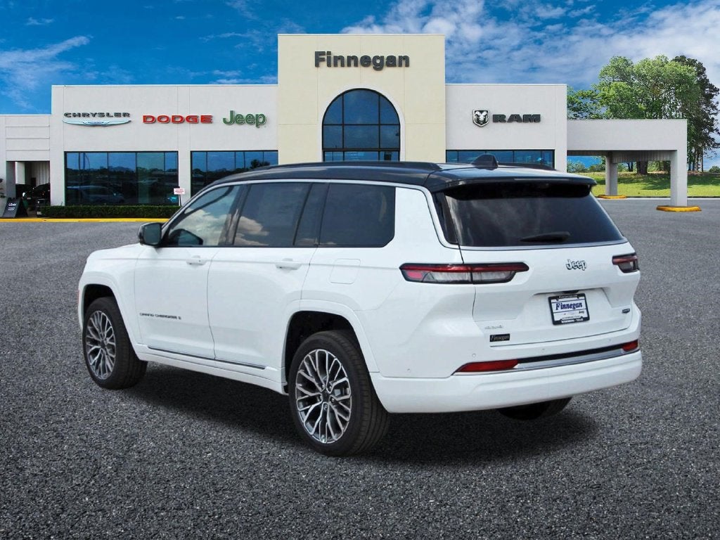 2027 Jeep Grand Cherokee Summit