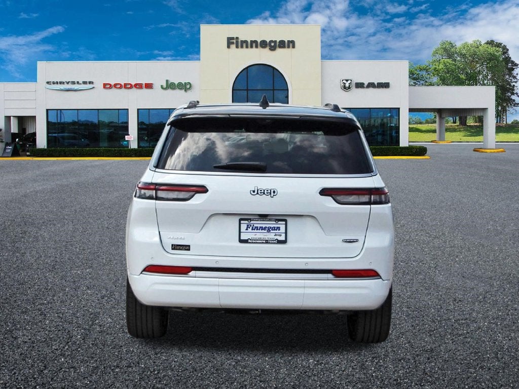 2027 Jeep Grand Cherokee Summit