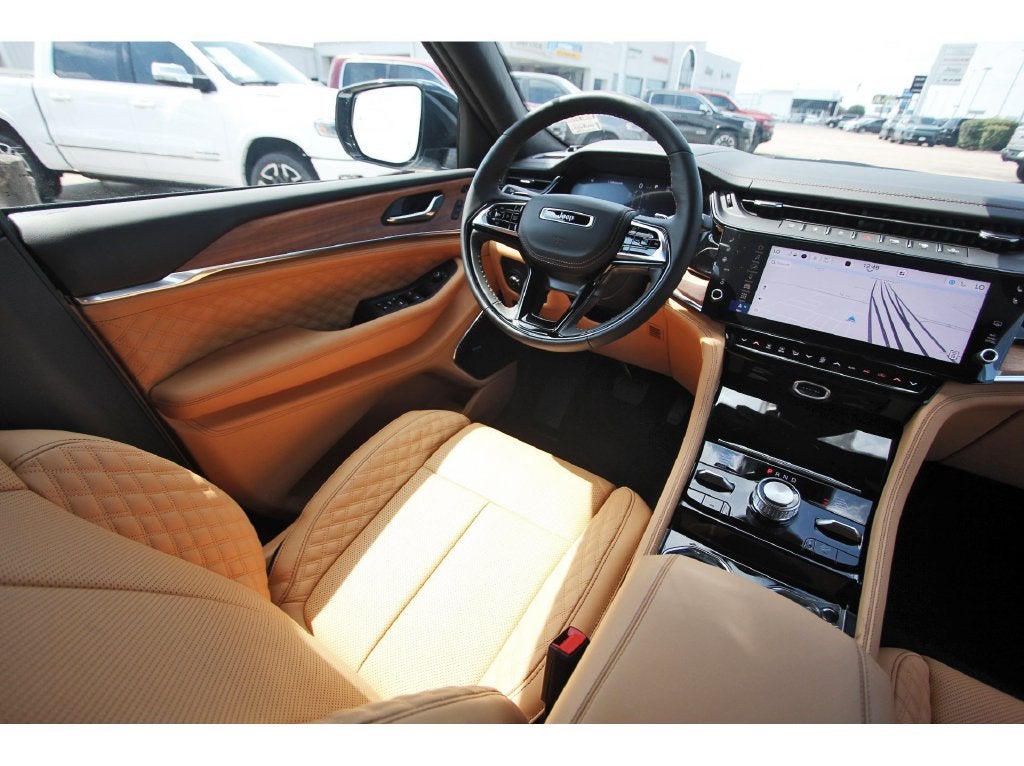 2027 Jeep Grand Cherokee Summit