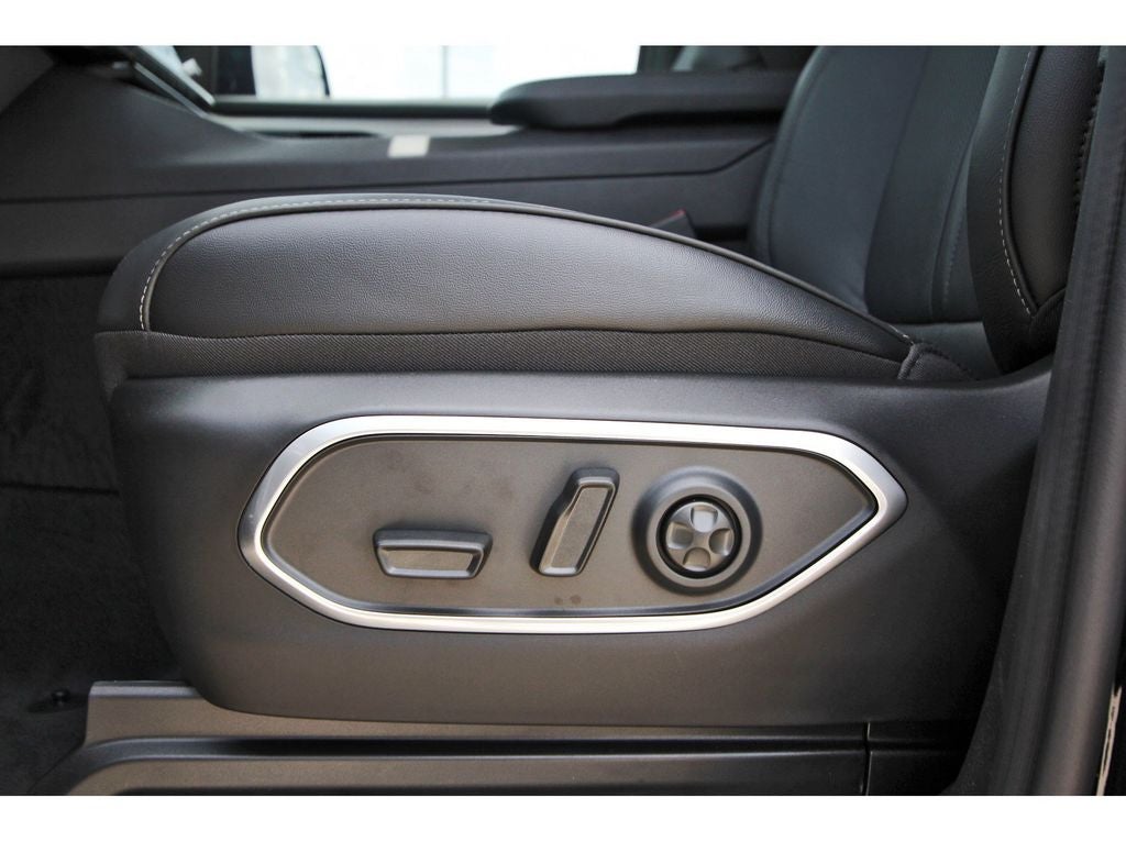 2026 Jeep Grand Wagoneer GRAND WAGONEER L 4X2