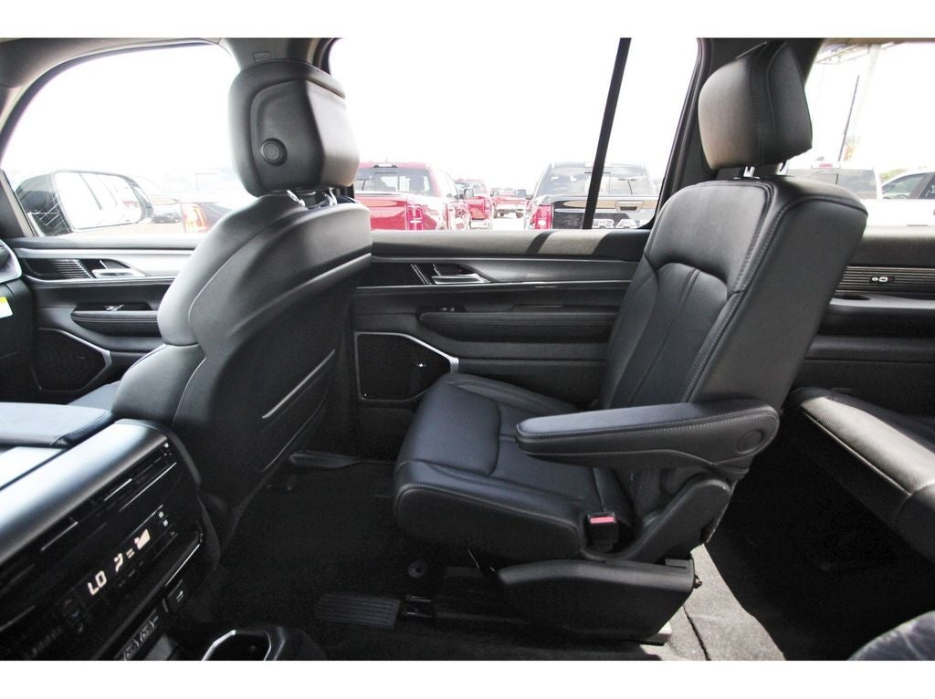 2026 Jeep Grand Wagoneer GRAND WAGONEER L LIMITED ALTITUDE 4X4