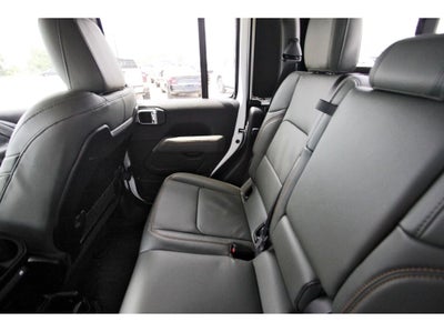 2026 Jeep Gladiator GLADIATOR MOJAVE X 4X4