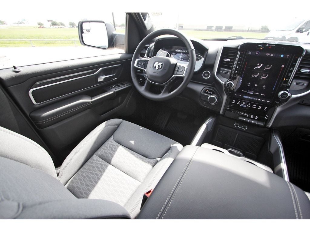 2026 RAM Ram 1500 RAM 1500 LONE STAR CREW CAB 4X2 5'7' BOX