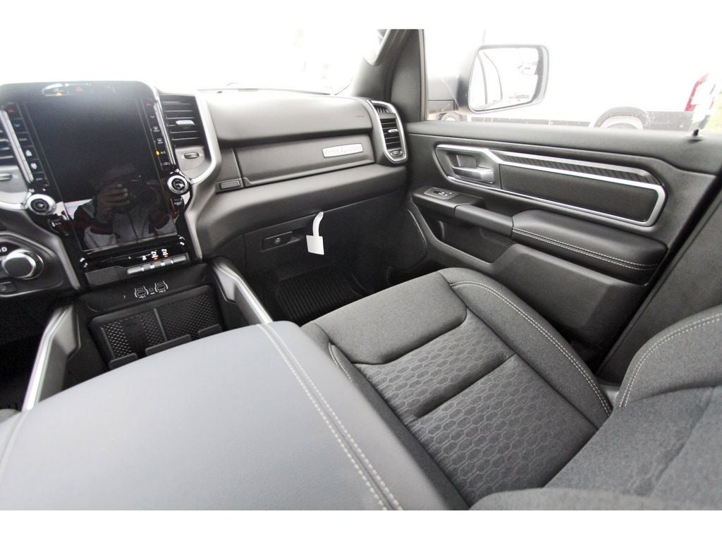 2026 RAM Ram 1500 RAM 1500 LONE STAR CREW CAB 4X2 5'7' BOX