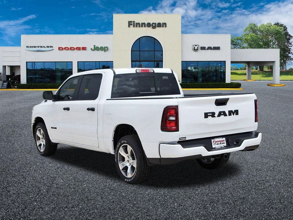2026 RAM Ram 1500 RAM 1500 EXPRESS CREW CAB 4X2 5'7' BOX