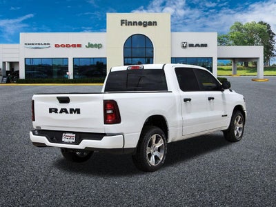 2026 RAM Ram 1500 RAM 1500 EXPRESS CREW CAB 4X2 5'7' BOX