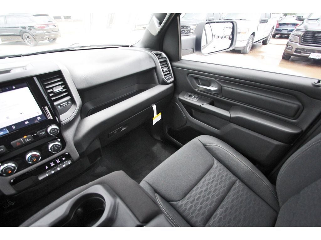 2026 RAM Ram 1500 RAM 1500 EXPRESS CREW CAB 4X2 5'7' BOX