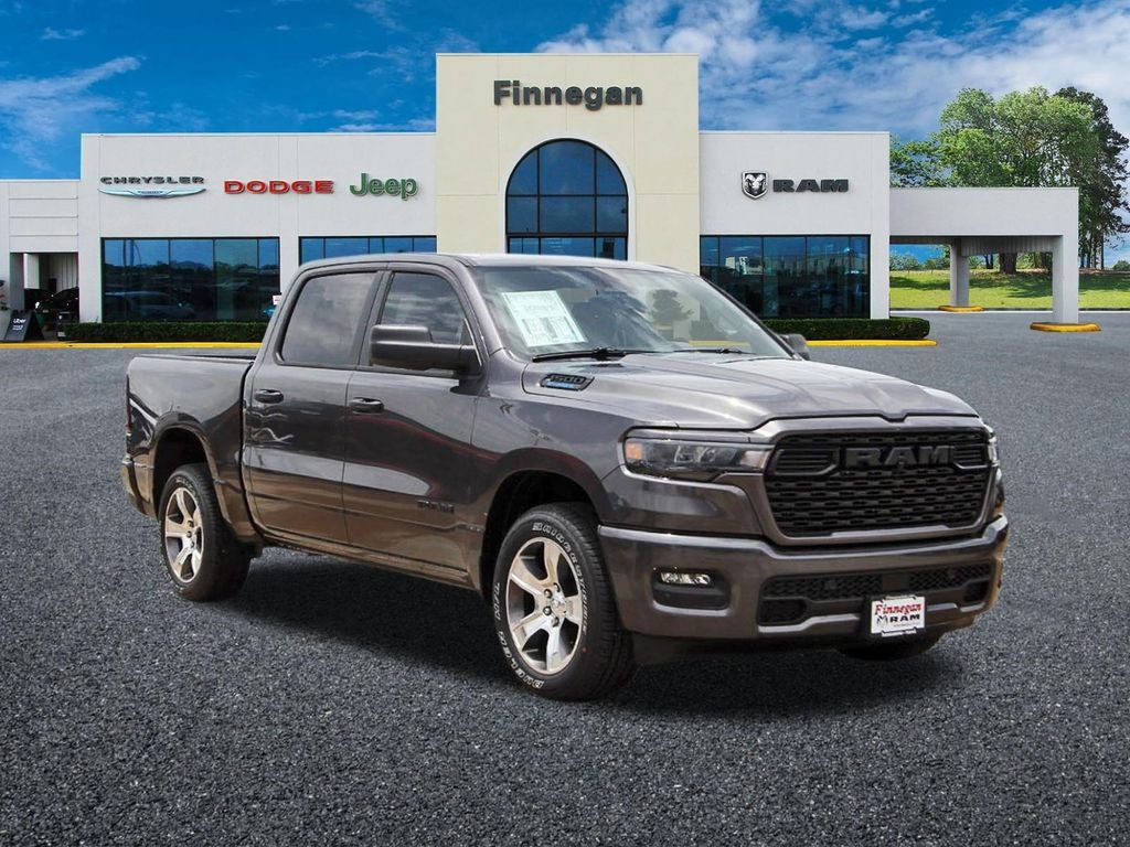 2026 RAM Ram 1500 RAM 1500 EXPRESS CREW CAB 4X2 5'7' BOX