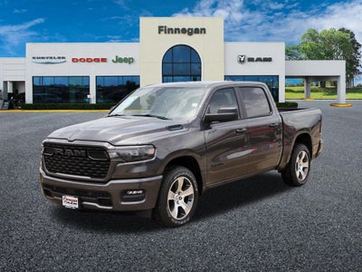 2026 RAM Ram 1500 RAM 1500 EXPRESS CREW CAB 4X2 5'7' BOX