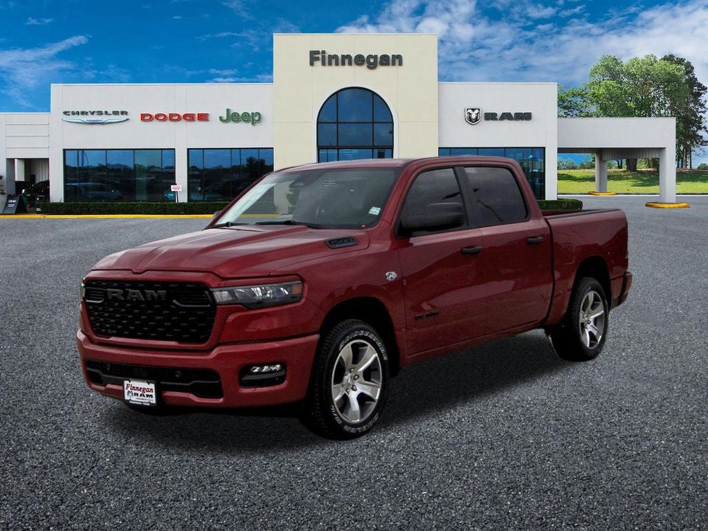 2026 RAM Ram 1500 RAM 1500 EXPRESS CREW CAB 4X2 5'7' BOX