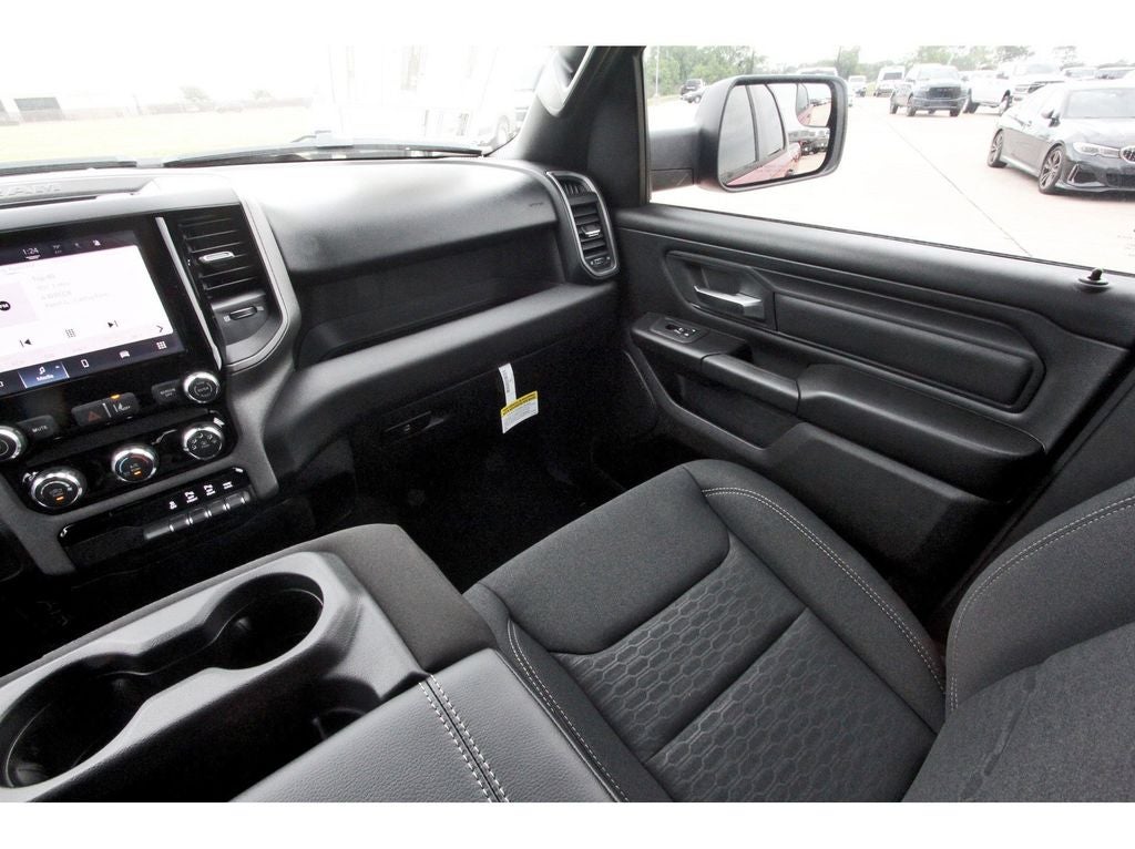 2026 RAM Ram 1500 RAM 1500 EXPRESS CREW CAB 4X2 5'7' BOX