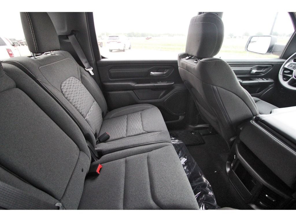 2026 RAM Ram 1500 RAM 1500 EXPRESS CREW CAB 4X2 5'7' BOX