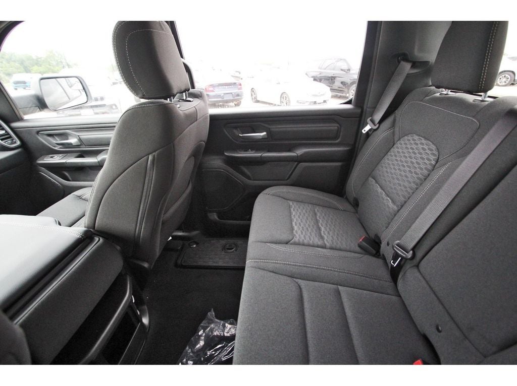 2026 RAM Ram 1500 RAM 1500 EXPRESS CREW CAB 4X2 5'7' BOX