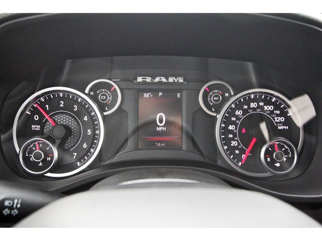 2026 RAM Ram 1500 RAM 1500 EXPRESS CREW CAB 4X2 5'7' BOX