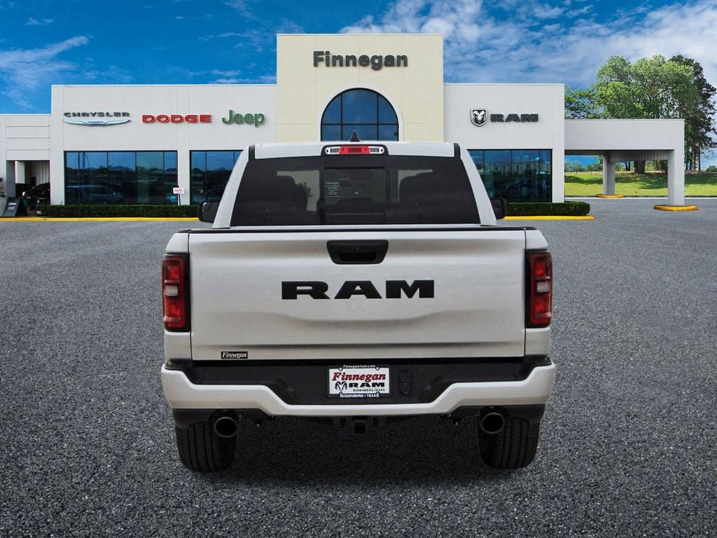 2026 RAM Ram 1500 RAM 1500 EXPRESS CREW CAB 4X2 5'7' BOX