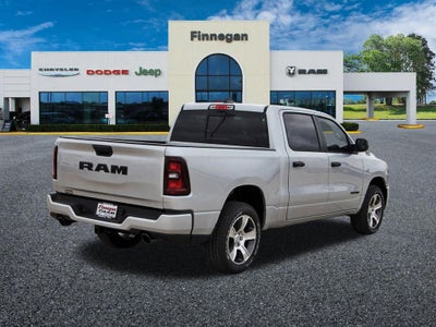 2026 RAM Ram 1500 RAM 1500 EXPRESS CREW CAB 4X2 5'7' BOX