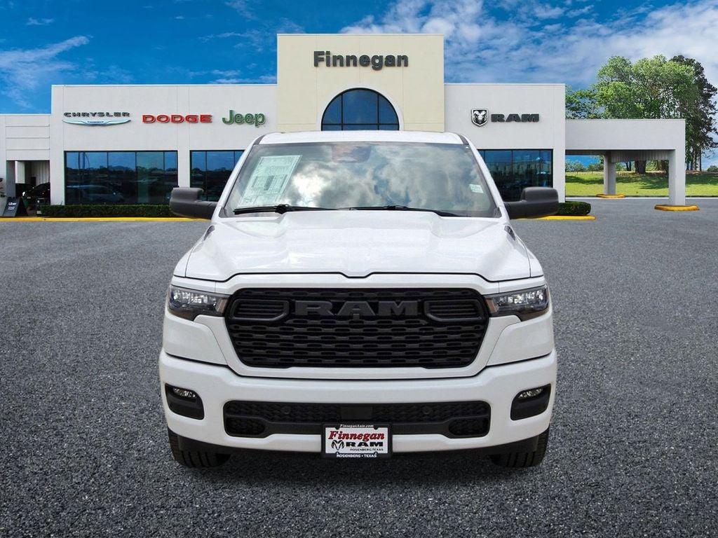 2026 RAM Ram 1500 RAM 1500 EXPRESS CREW CAB 4X2 5'7' BOX