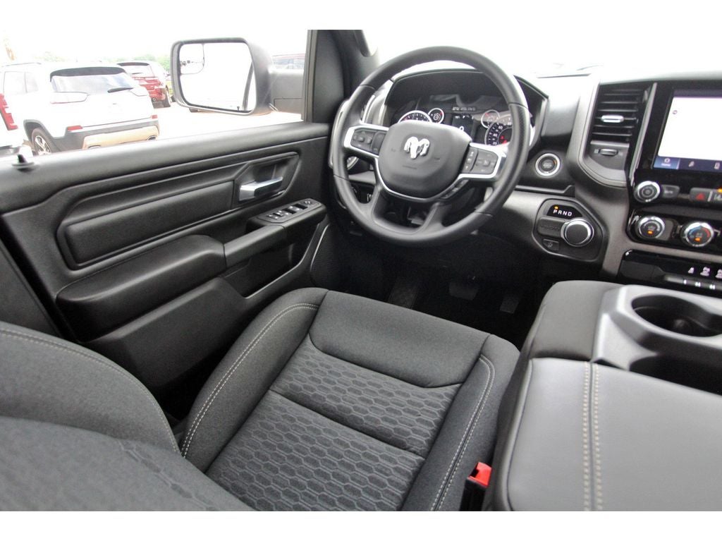 2026 RAM Ram 1500 RAM 1500 EXPRESS CREW CAB 4X2 5'7' BOX