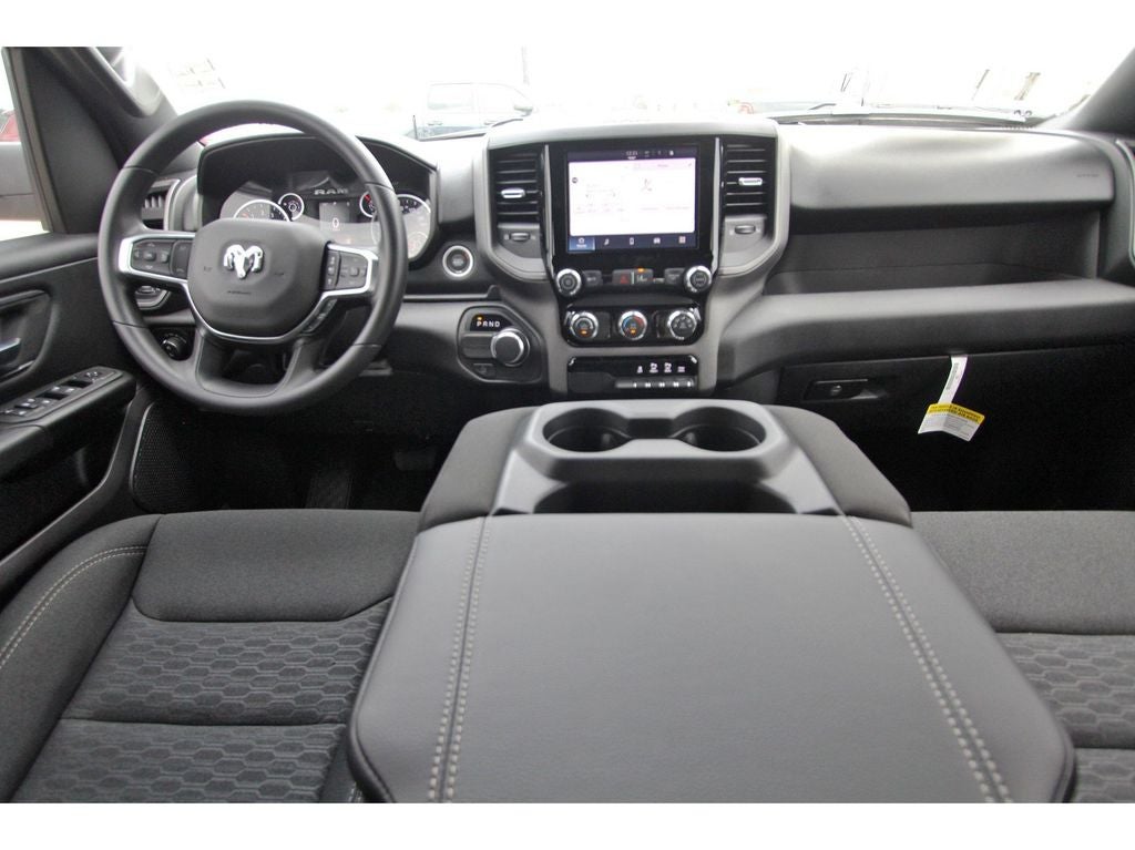 2026 RAM Ram 1500 RAM 1500 EXPRESS CREW CAB 4X2 5'7' BOX