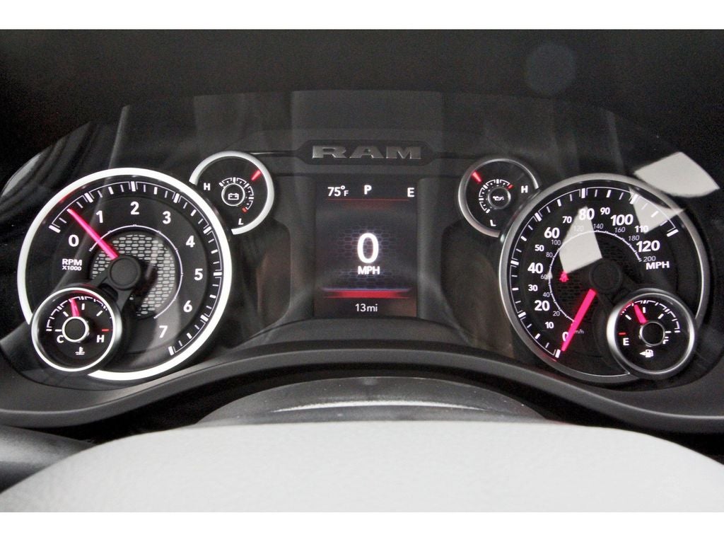 2026 RAM Ram 1500 RAM 1500 EXPRESS CREW CAB 4X2 5'7' BOX