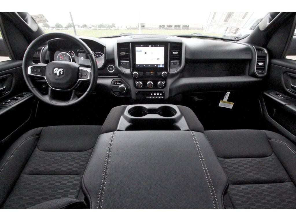 2026 RAM Ram 1500 RAM 1500 EXPRESS CREW CAB 4X2 5'7' BOX