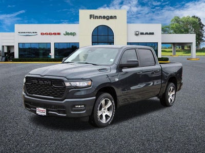 2026 RAM Ram 1500 RAM 1500 EXPRESS CREW CAB 4X2 5'7' BOX