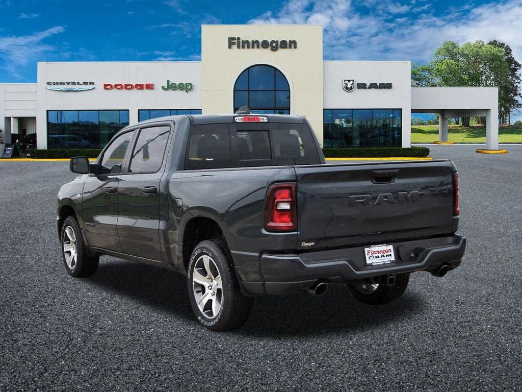 2026 RAM Ram 1500 RAM 1500 EXPRESS CREW CAB 4X2 5'7' BOX