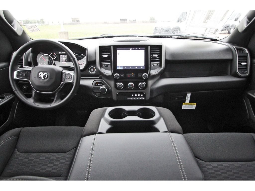 2026 RAM Ram 1500 RAM 1500 EXPRESS CREW CAB 4X2 5'7' BOX