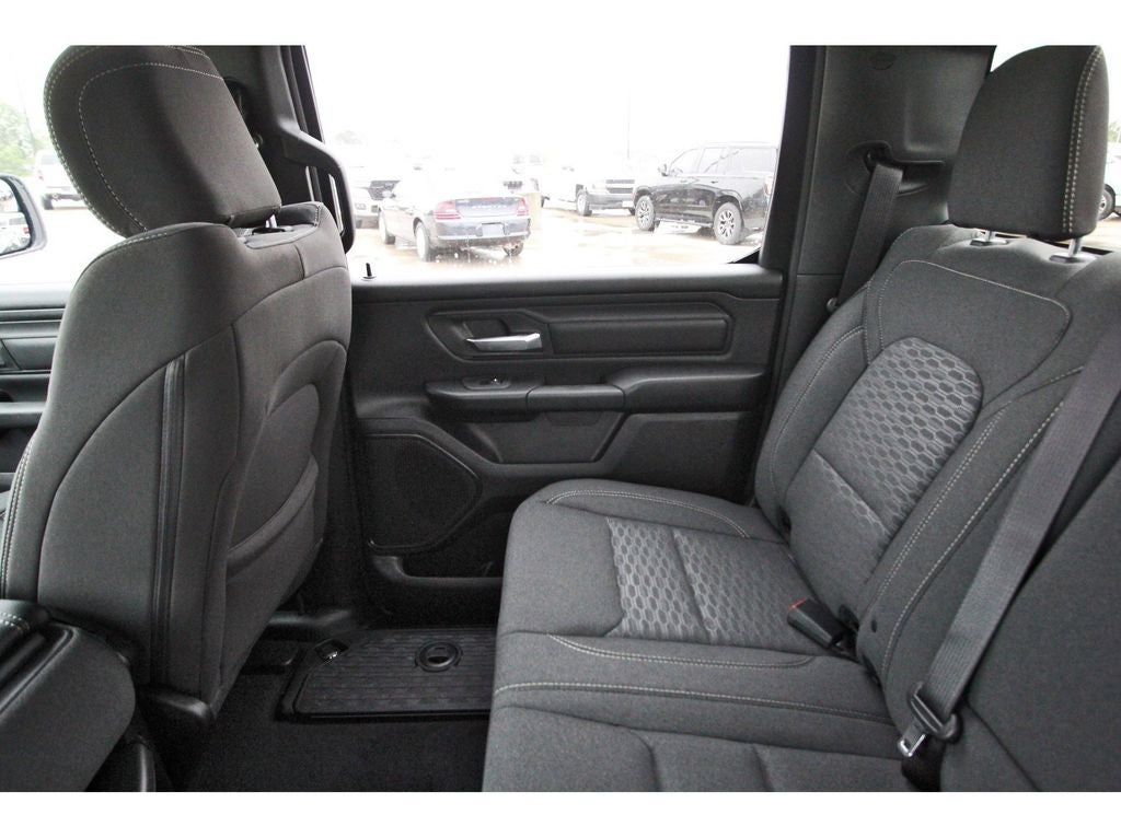 2026 RAM Ram 1500 RAM 1500 EXPRESS CREW CAB 4X2 5'7' BOX