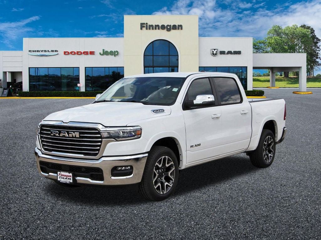 2026 RAM Ram 1500 RAM 1500 LARAMIE CREW CAB 4X2 5'7' BOX