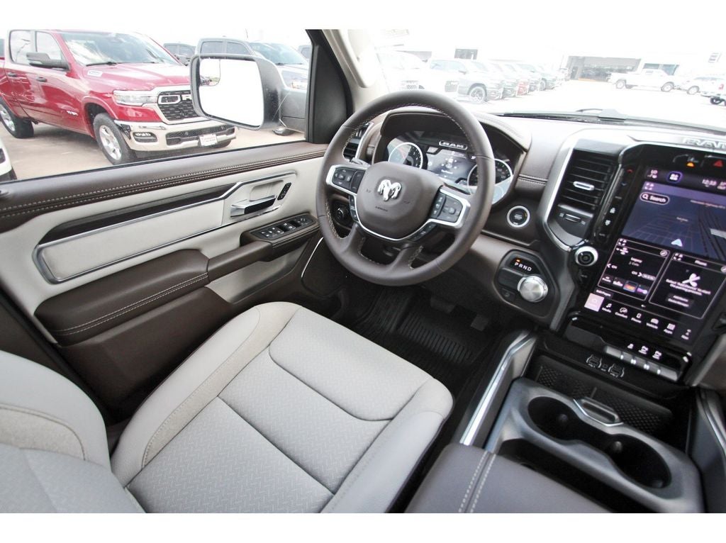 2026 RAM Ram 1500 RAM 1500 LARAMIE CREW CAB 4X2 5'7' BOX